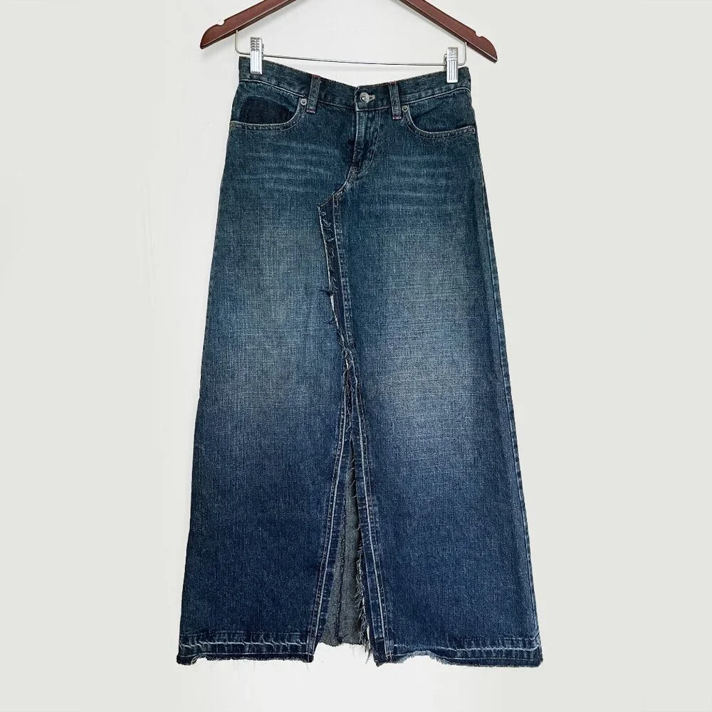 Unique DKNY Long Deconstructed Frayed Denim Skirt Size 0 - Picture 1 of 11